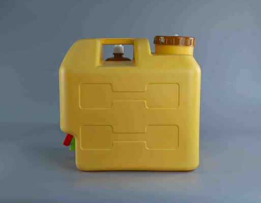 Ορθογώνιο HDPE 8 γαλόνια εξωτερικό δοχείο νερού για κάμπινγκ αυτοκινήτων
